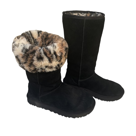 UGG Shoes - UGG Classic Tall II Black Animal Printed Lined Sheepskin Boots Women’s Size 8